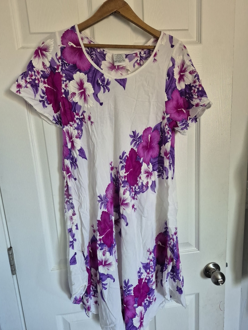 Women's White Floral A-Line Dress - Purple & Fuchsia
